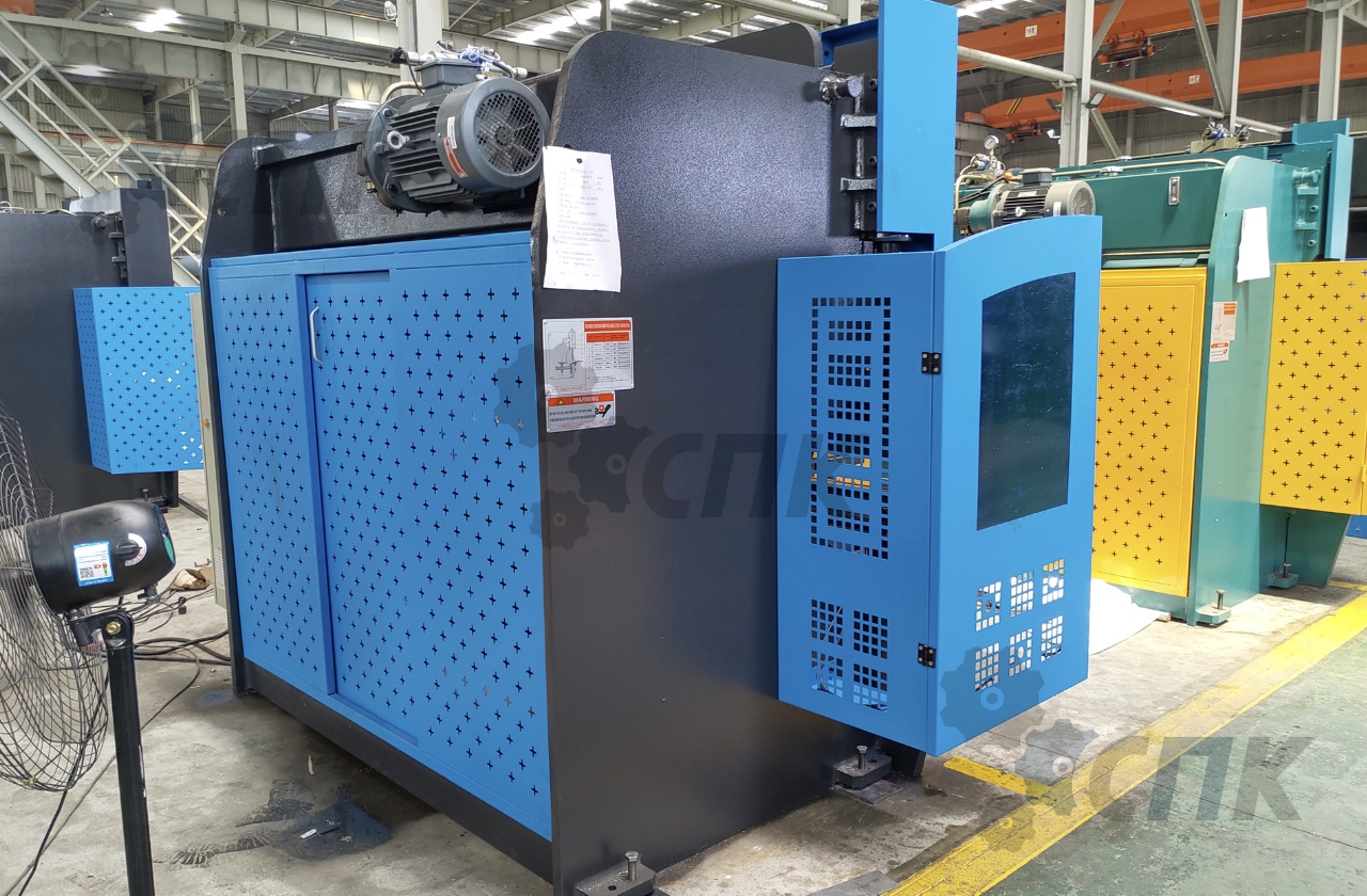 Гидравлический гибочный пресс WC67K