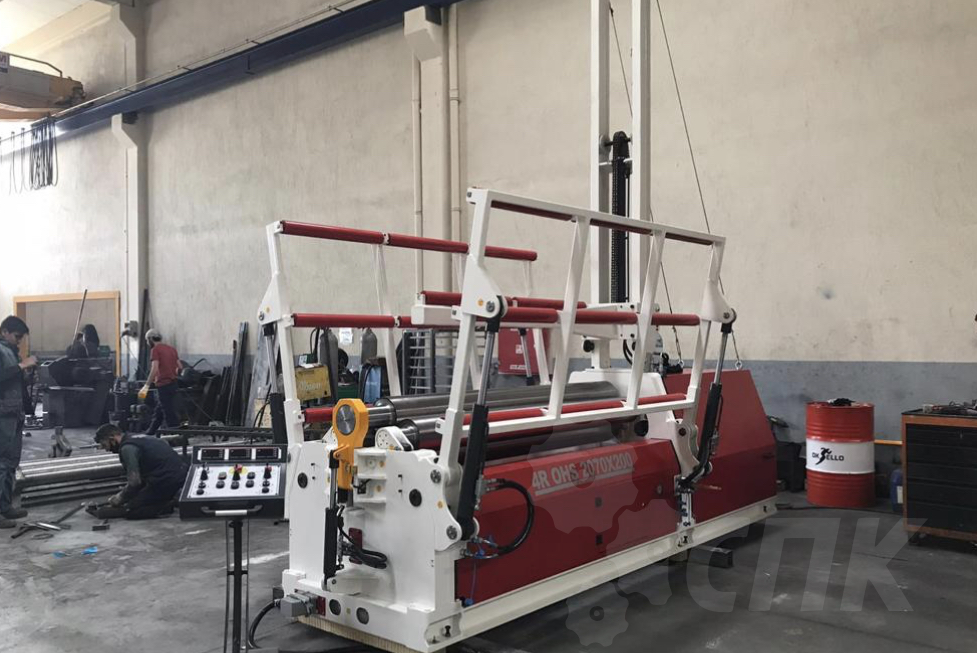 4-х валковые гидравлические вальцы Ostas 4R OHS 2070x220